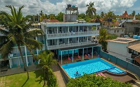 Beachmirissa Hotel